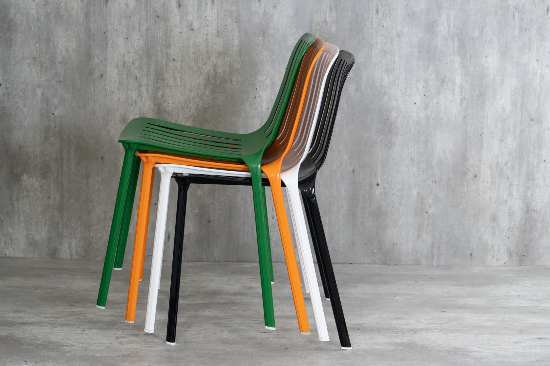 Nebula Die-Cast Aluminium Stackable Chair