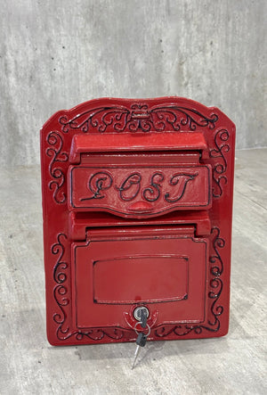 Posty - Red Vintage Mailbox