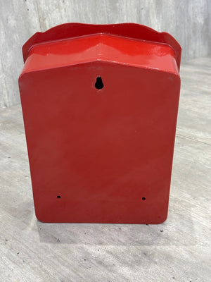 Posty - Red Vintage Mailbox